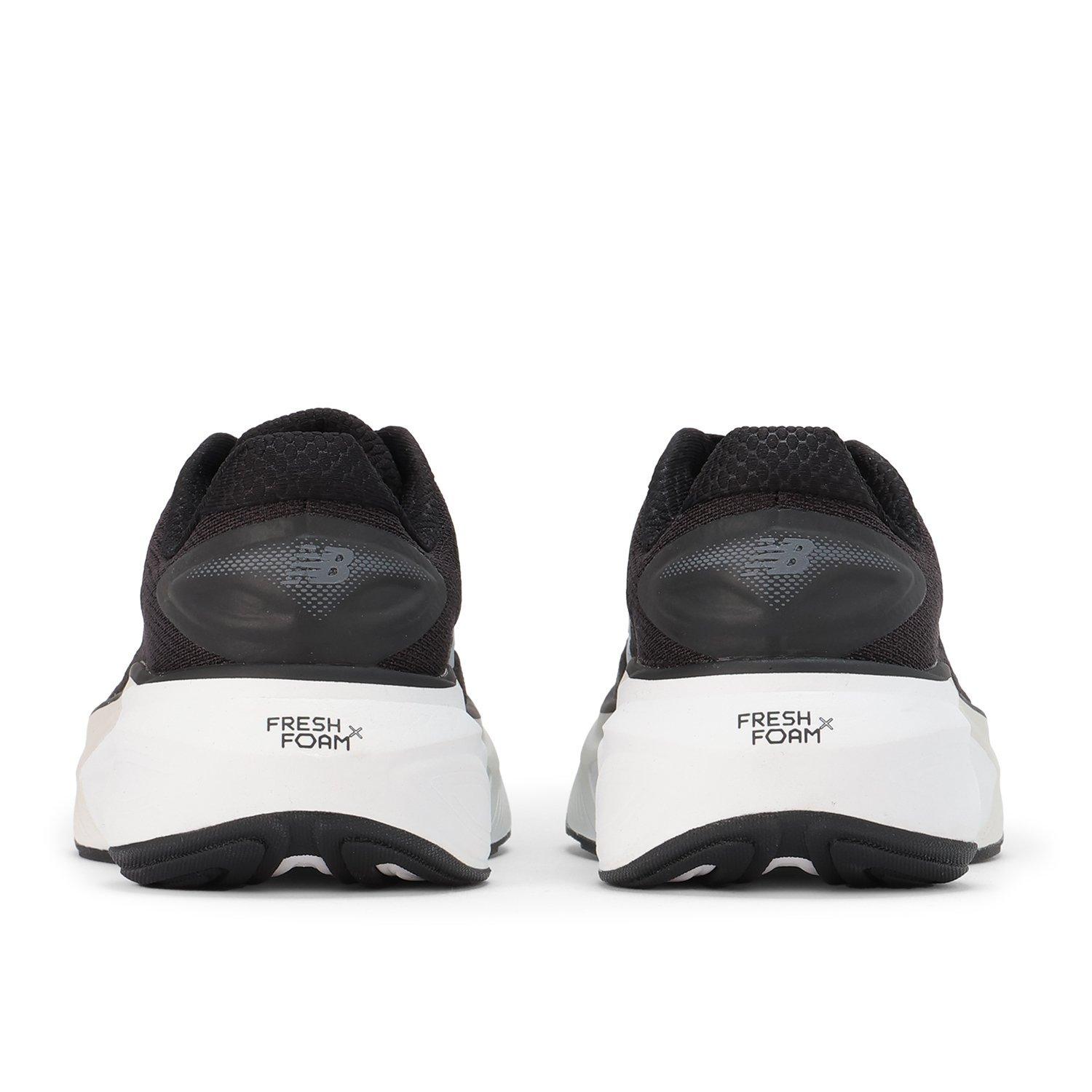 New Balance NEW BALANCE W FreshFoamX More V6｜OSHMAN'S ONLINE 公式通販