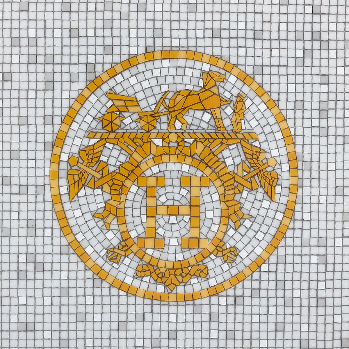 ランク N 新品 HERMÈS エルメス トレー モザイク 24 ゴールド PM