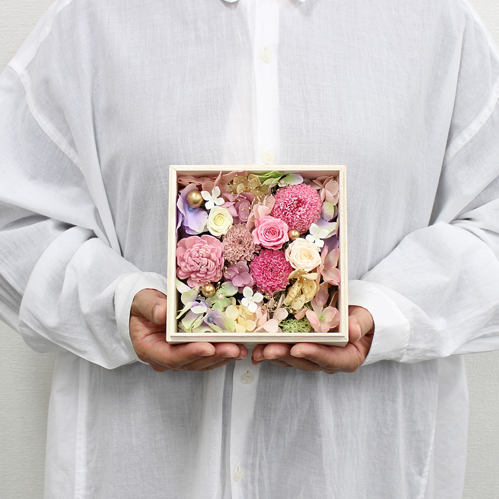 プリザーブドフラワー「SAKURA花箱」｜桜・桃・梅特集｜フラワーギフト