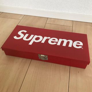 Supreme（小物入れ）のフリマアイテム一覧