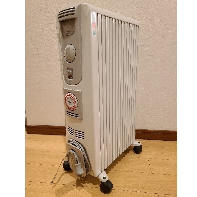 デロンギ オイルヒーター 071221TECの通販 by koko's shop｜ラクマ