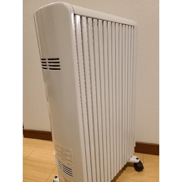 デロンギ オイルヒーター 071221TECの通販 by koko's shop｜ラクマ