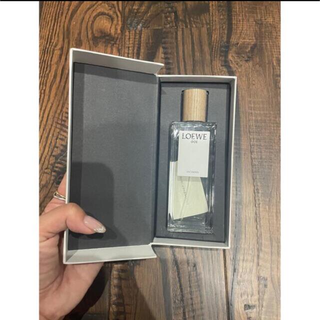 未使用に近いロエベ香水 001 香水 ロエベ オードパルファン 未使用 shop