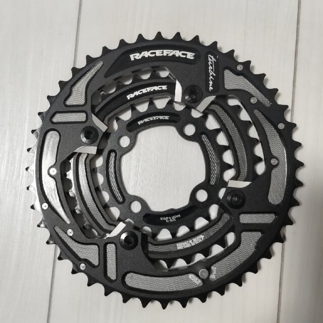 Raceface】turbine チェーンリング 9s 44/32/22tの通販 by そとはね