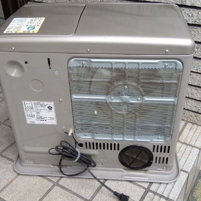 コロナ - コロナ石油ファンヒーター2011年製品の通販 by やまさんです