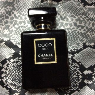 CHANEL（香水(女性用) ・ ブラック/黒色系）のフリマアイテム一覧