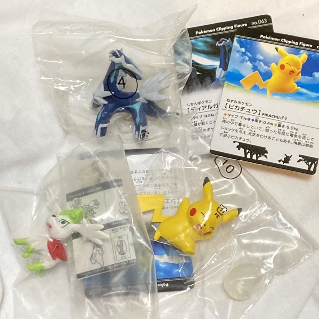 ポケモンDP ピカチュウ ディアルガ シェイミ クリッピングフィギュア