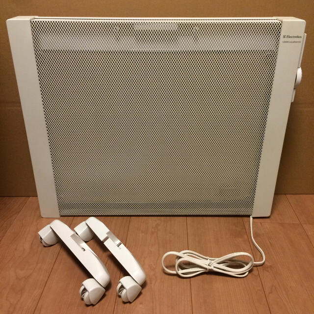 Electrolux - ☆エレクトロラックス☆遠赤外線パネルヒーター☆の通販