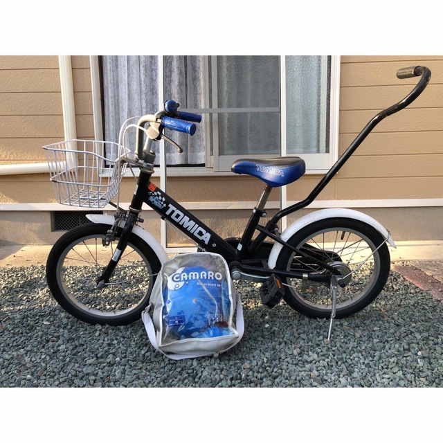 Takara Tomy - 【美品】トイザらス限定品*. 補助輪&ヘルメット付き