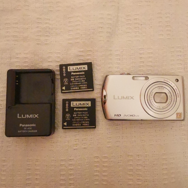 Panasonic - LUMIX DMC-FX70 シルバー 【中古品】デジタルカメラの通販
