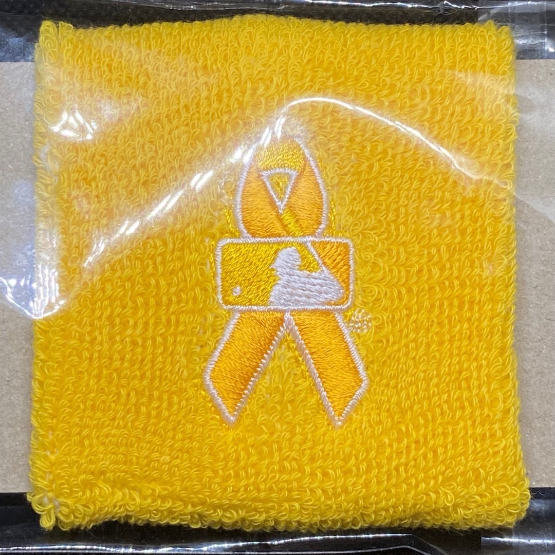 新品 MLB 小児がん啓発日 リストバンド イエロー 選手着用モデル 限定