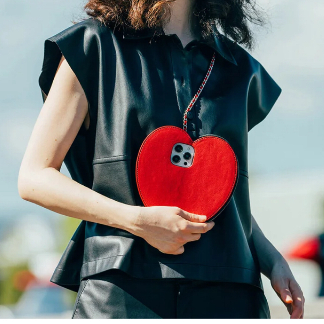 ajew ハート ケース iPhone15の通販 by SMR738's shop｜ラクマ