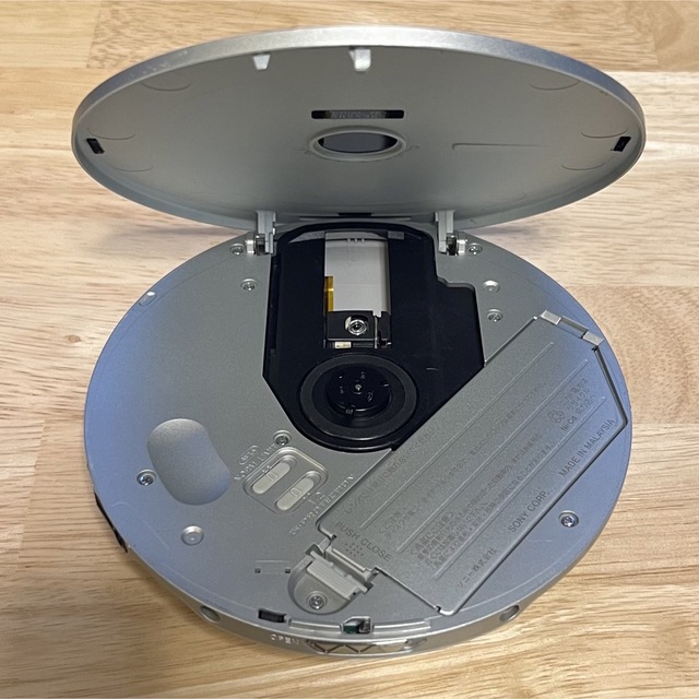 SONY D-EJ1000 ポータブルCDプレイヤーの通販 by DP｜ラクマ