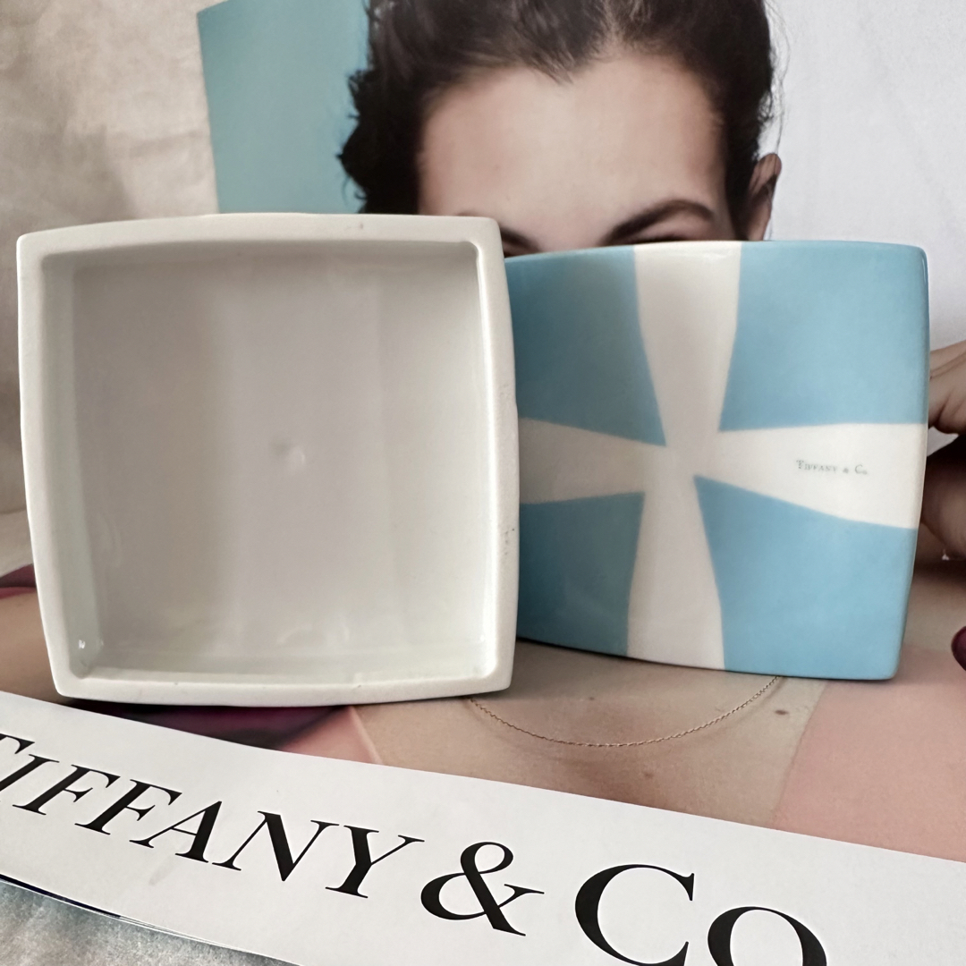 Tiffany & Co. - 大きいサイズTiffany&Co.陶器ブルーボックス小物入れ
