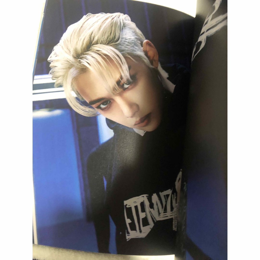 Stray Kids ODDINARY 2形態セット 8人分トレカ、ポスター付の通販 by