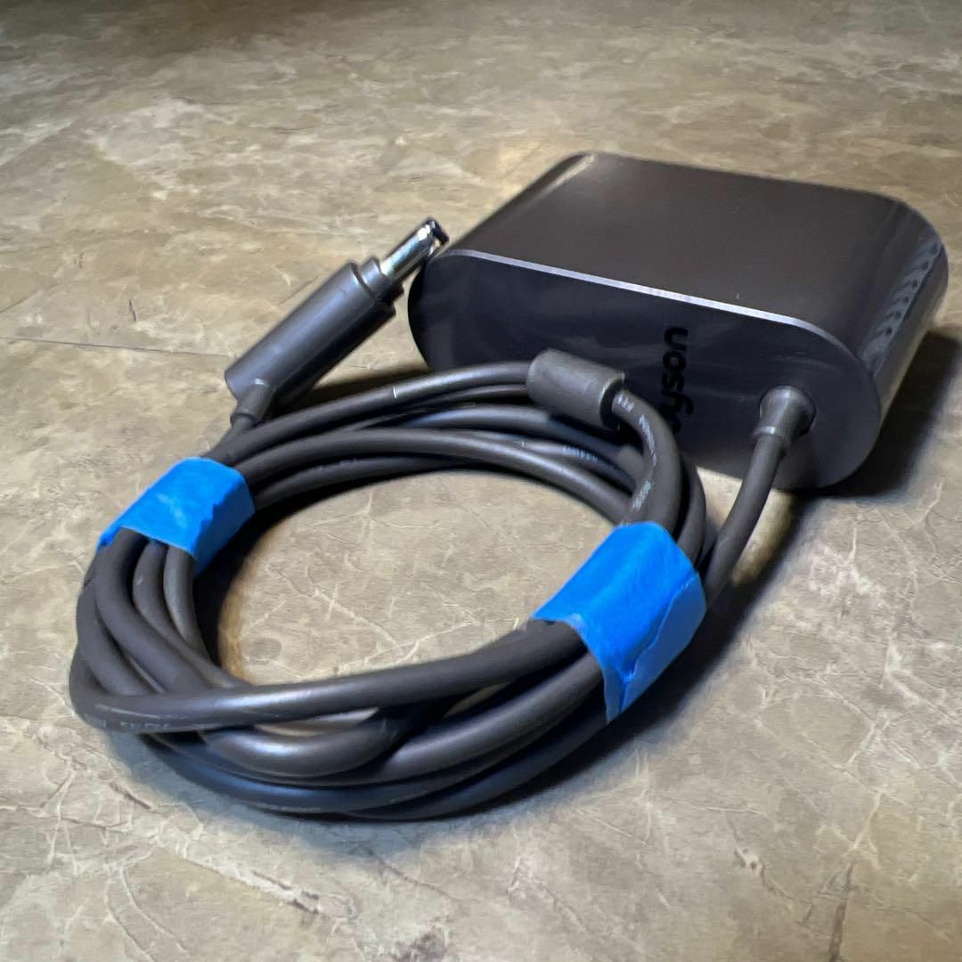 Dyson - ダイソン掃除機 純正充電器ACアダプター 205720-04 V6 V7 Vの