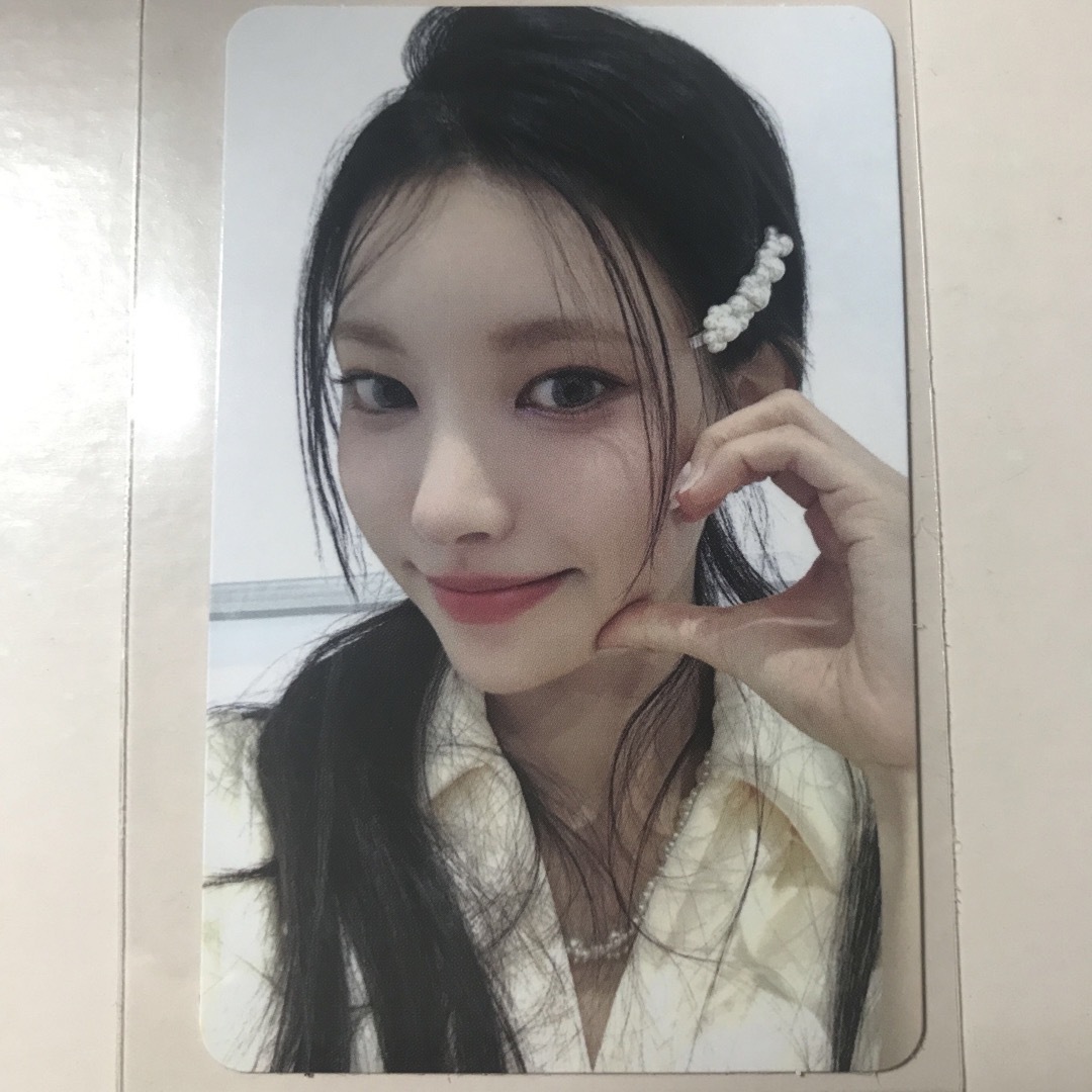 ILLIT MAKESTAR トレカ ユナの通販 by よう｜ラクマ