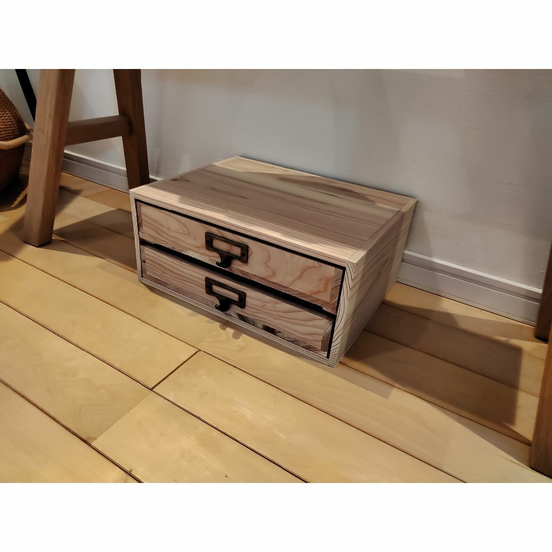 ☆送料無料☆サイズ変更可能☆木製ネームプレート5段70本メガネ収納