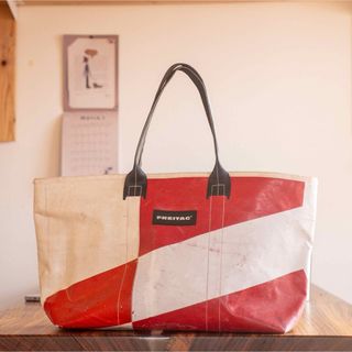 FREITAG（メッセンジャーバッグ）のフリマアイテム一覧