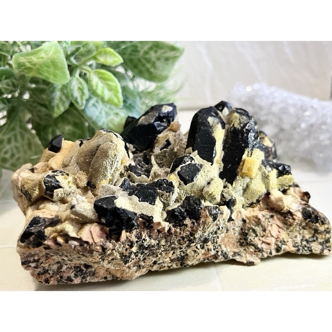 天然石ローズクォーツの銭蛙 置物 彫り物D.88 【公式通販】