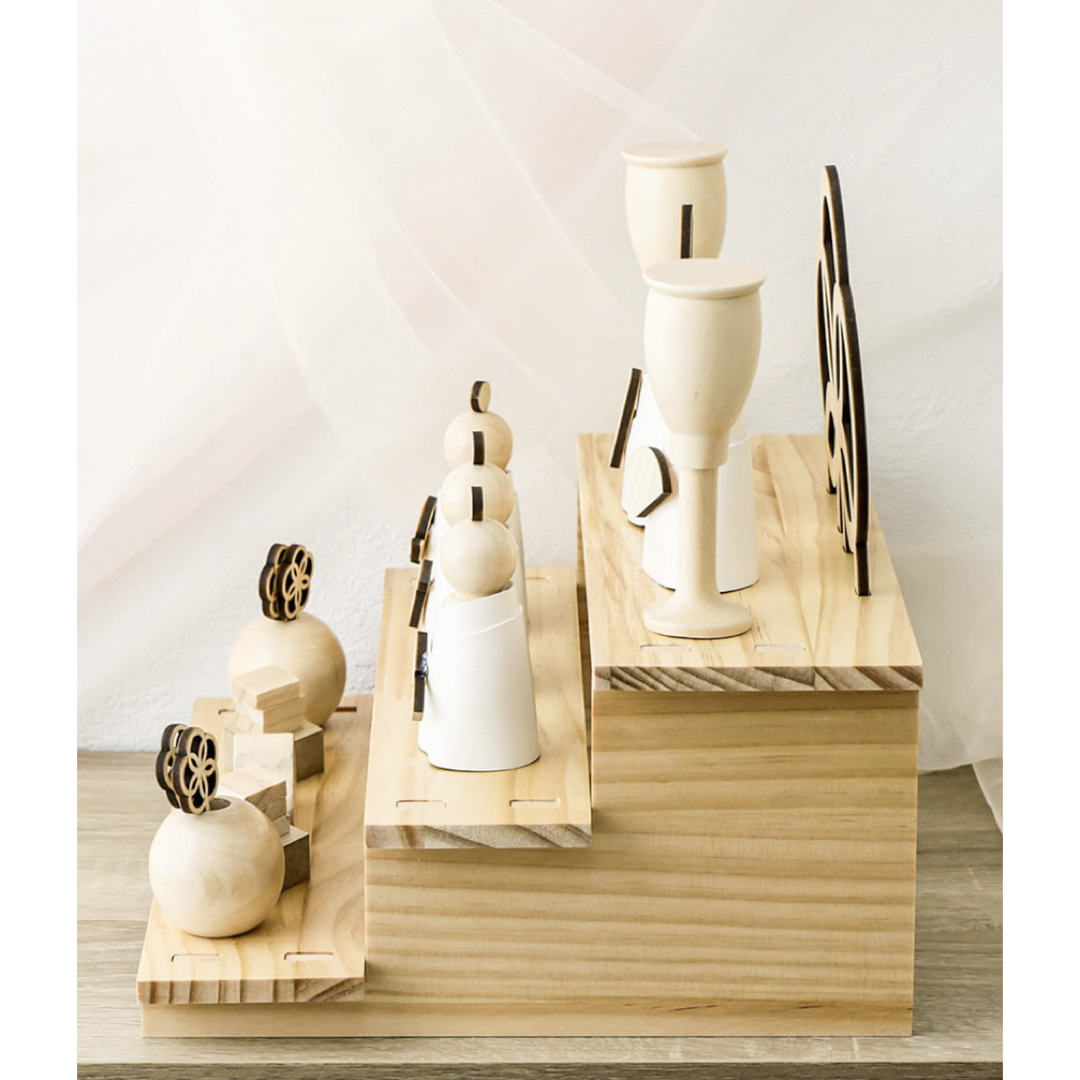 スリコ　スリーズ　5段　ひな人形　2023 レア　新品未使用　ひな人形 スリコ ひな祭り 木製 雛人形 新品 スリーコインズ - メルカリ