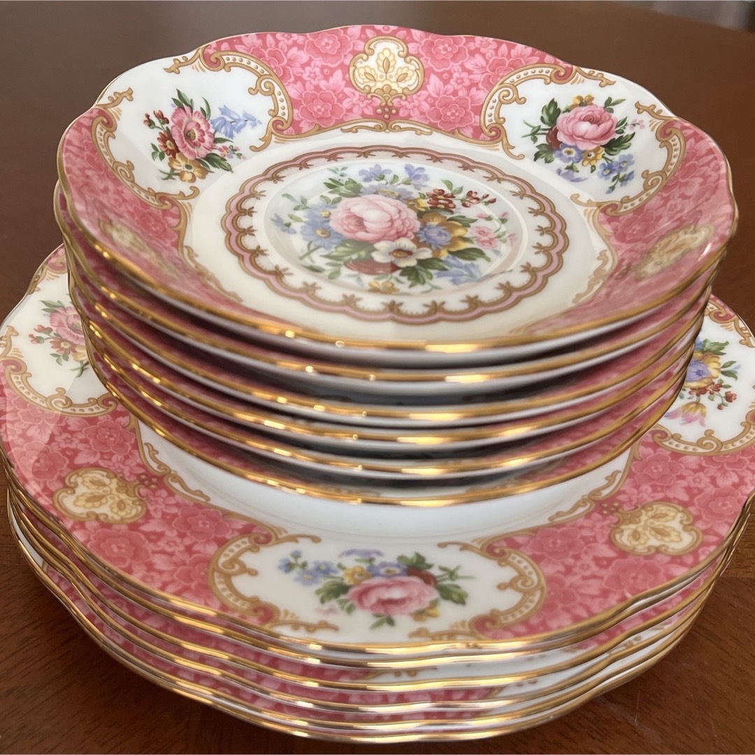 ROYAL ALBERT - 【未使用美品】ロイヤルアルバート☆レディカーライル