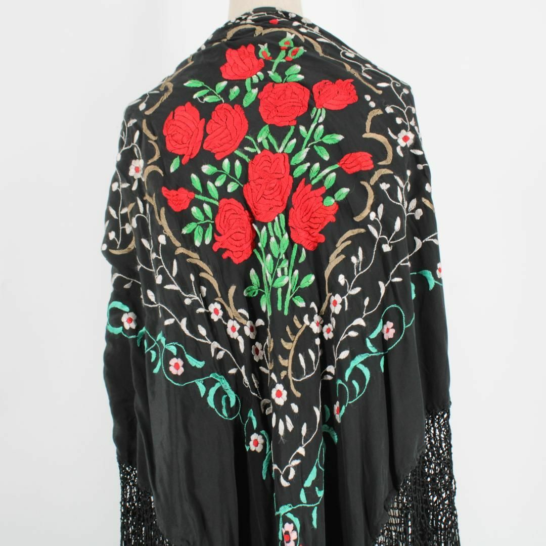 美品 フラメンコ衣装】ブラック マントン シージョ 黒 薔薇 刺繍 花柄