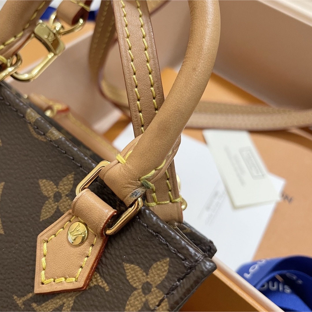 LOUIS VUITTON - 最終値下げ！ ルイヴィトン プティットサックプラの