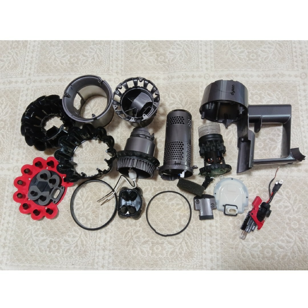 Dyson - □ダイソン V11-sv14 本体ASSY/動作品□メンテナンス済み。の