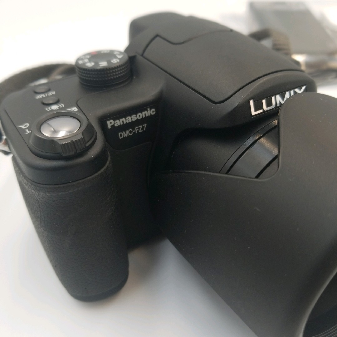 LUMIX - 【美品】Panasonic デジタルカメラ LUMIX DMC-FZ7 一眼レフの