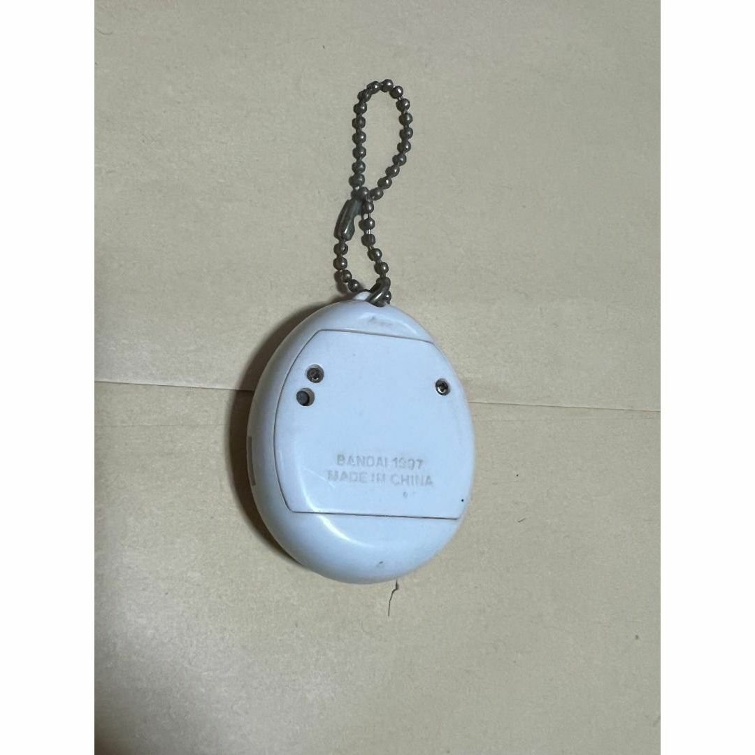 当時物 レア 動作未確認 初代 たまごっち うずまき 白 1997 バンダイの