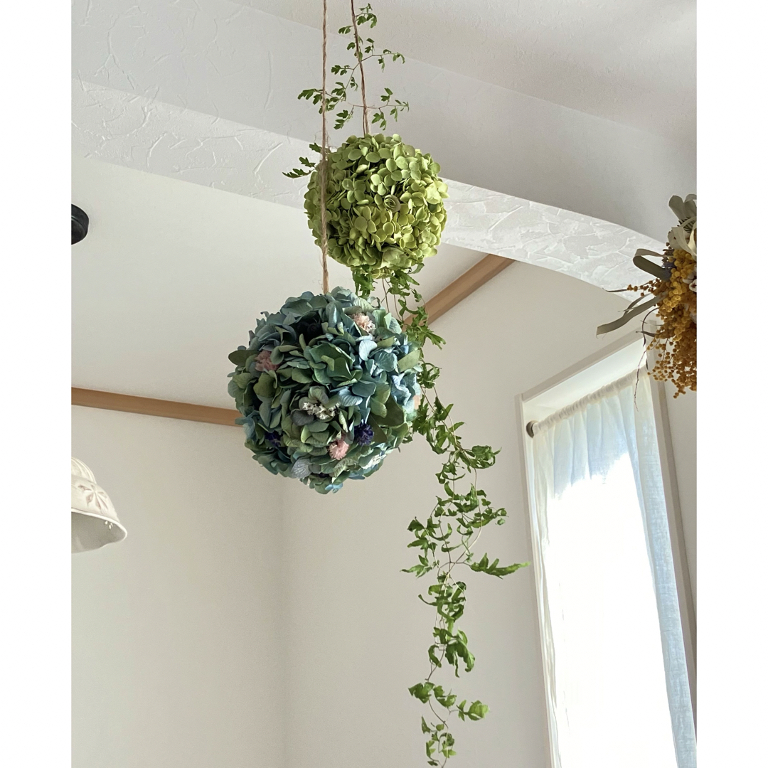 紫陽花2種のフライングボール☆ドライフラワーボール☆ボールリースの