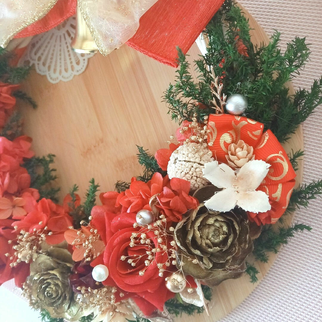 No141 2種のバラとリンリンベル❄︎.*キラキラリボンのクリスマス