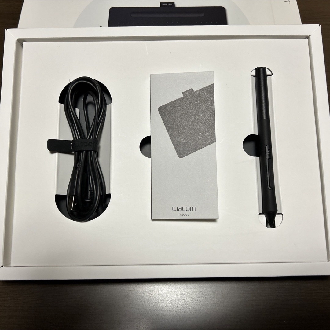 Wacom - Wacom Intuos ペンタブレット ブラック Bluetooth接続対応の