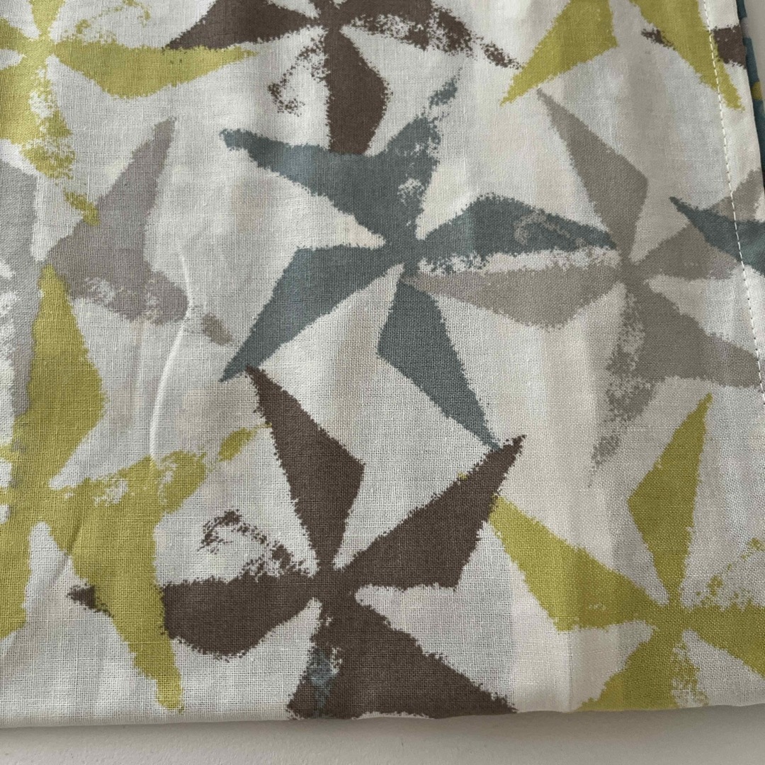 クッションカバー ブルー系 イエロー系 グレー系 表と裏で柄が違って