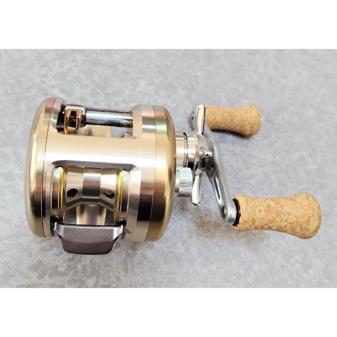 DAIWA - 美品 Daiwa ダイワ ミリオネアCV-Z 205 箱あり ベイトリール