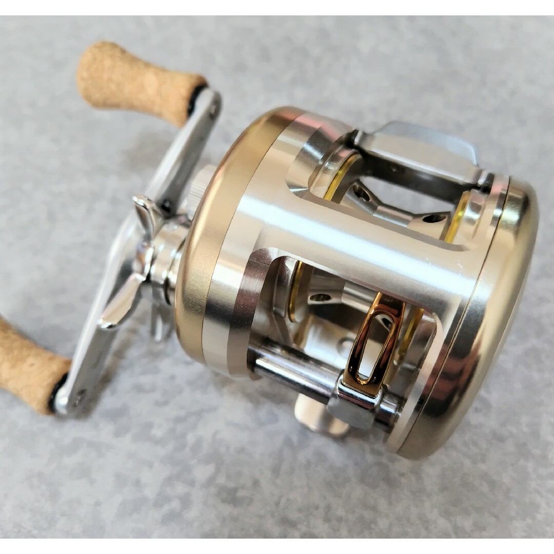 ダイワ ミリオネア CV-Z 203 美品 左巻き レフト ダイワ ミリオネア CV