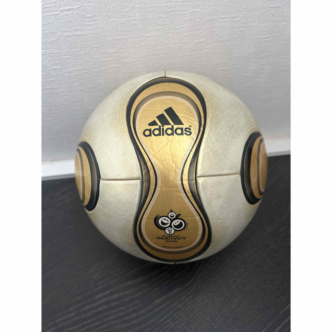 adidas - チームガイスト サッカーボールの通販 by ジャルマリワールド