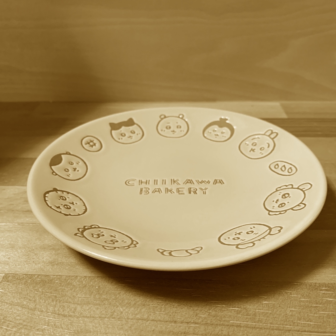 ちいかわ - ちいかわベーカリー撥水プレート（ブラウン）の通販 by 三