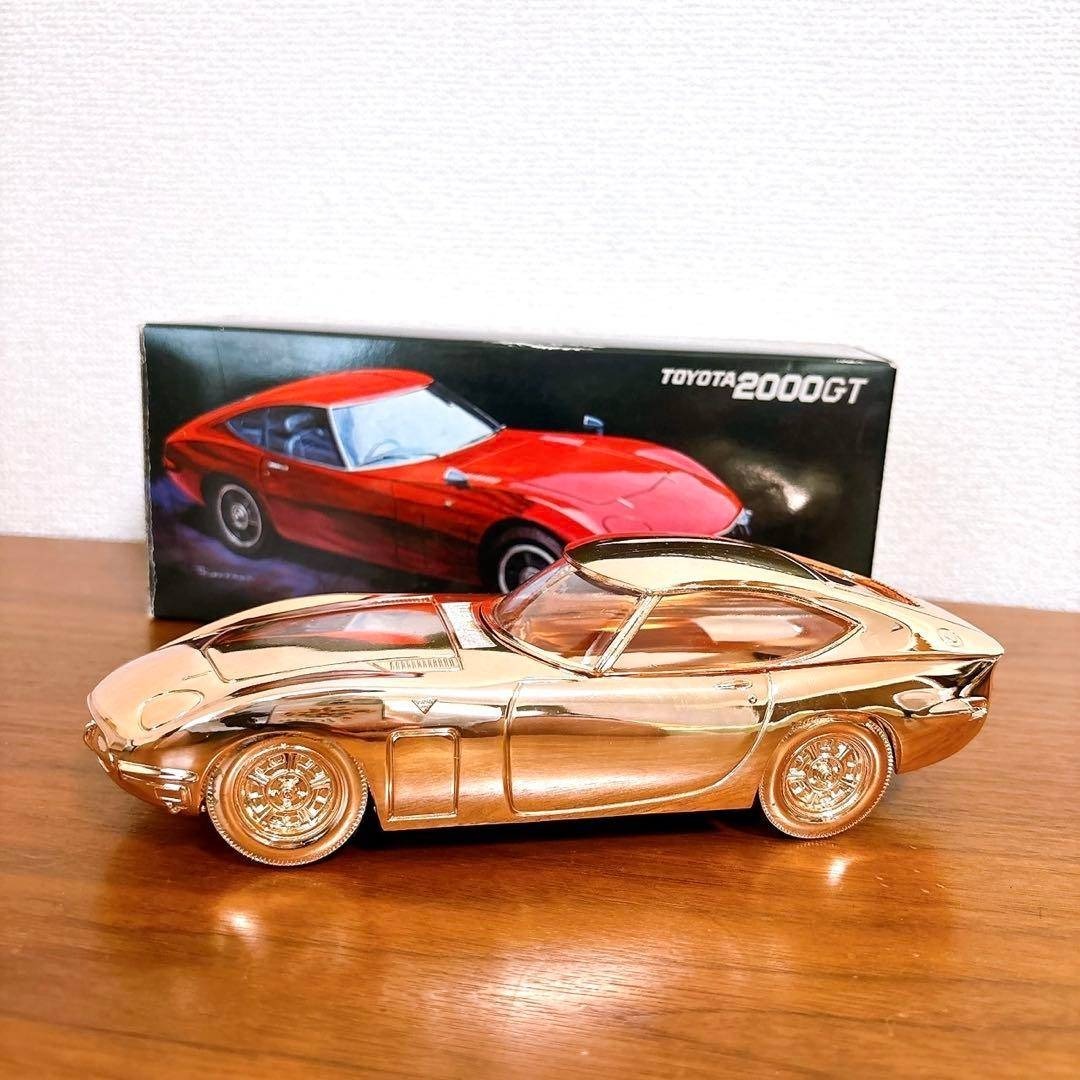 未使用保管品 TOYOTA トヨタ2000GT ミニカー型ケース ピンクゴールドの