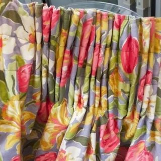 LAURA ASHLEY（カーテン）のフリマアイテム一覧