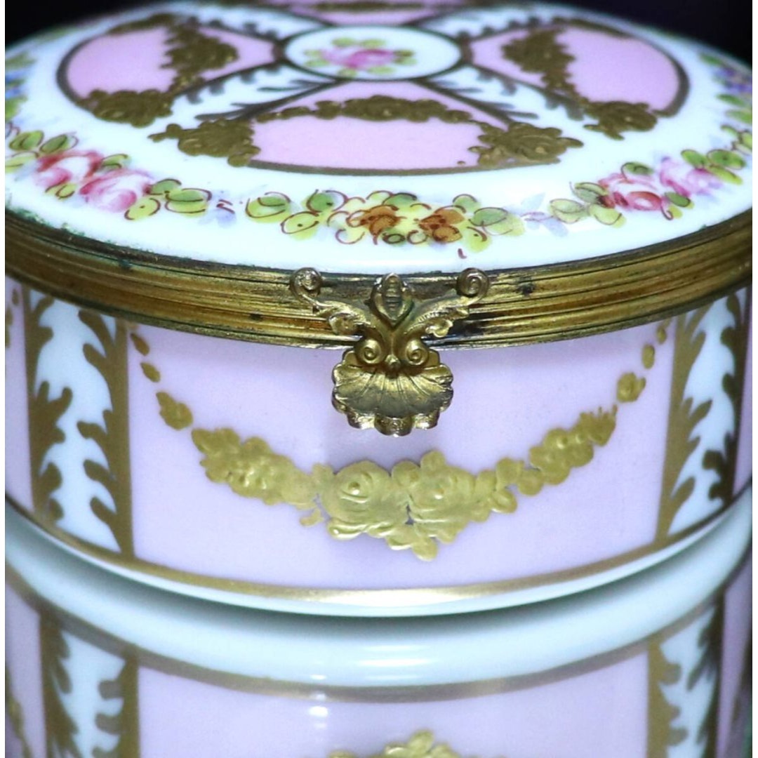 オールド・バカラ 美術館級 金彩エナメル薔薇文ブロンズオパーリン