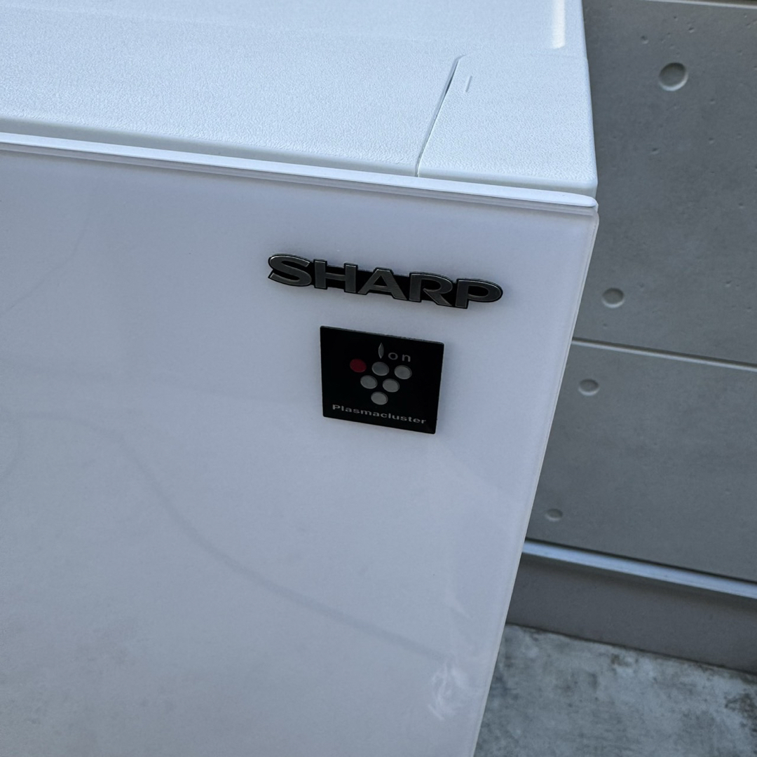 SHARP - 124⭐️2022年製美品☆シャープ冷蔵庫ホワイトガラス扉 右、左