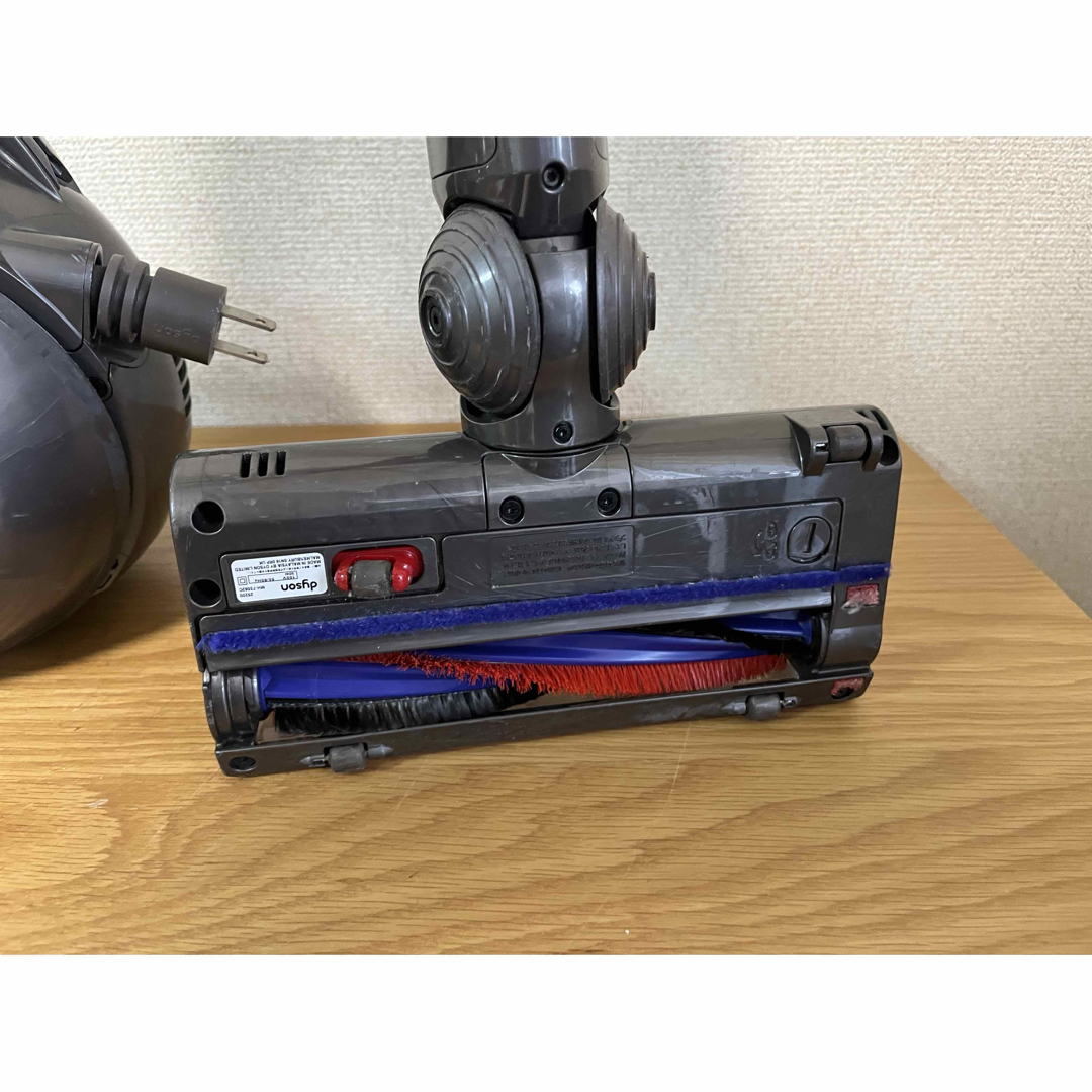 Dyson - ダイソン 電気掃除機 DC63 【消毒/清掃/動作確認済】の通販 by