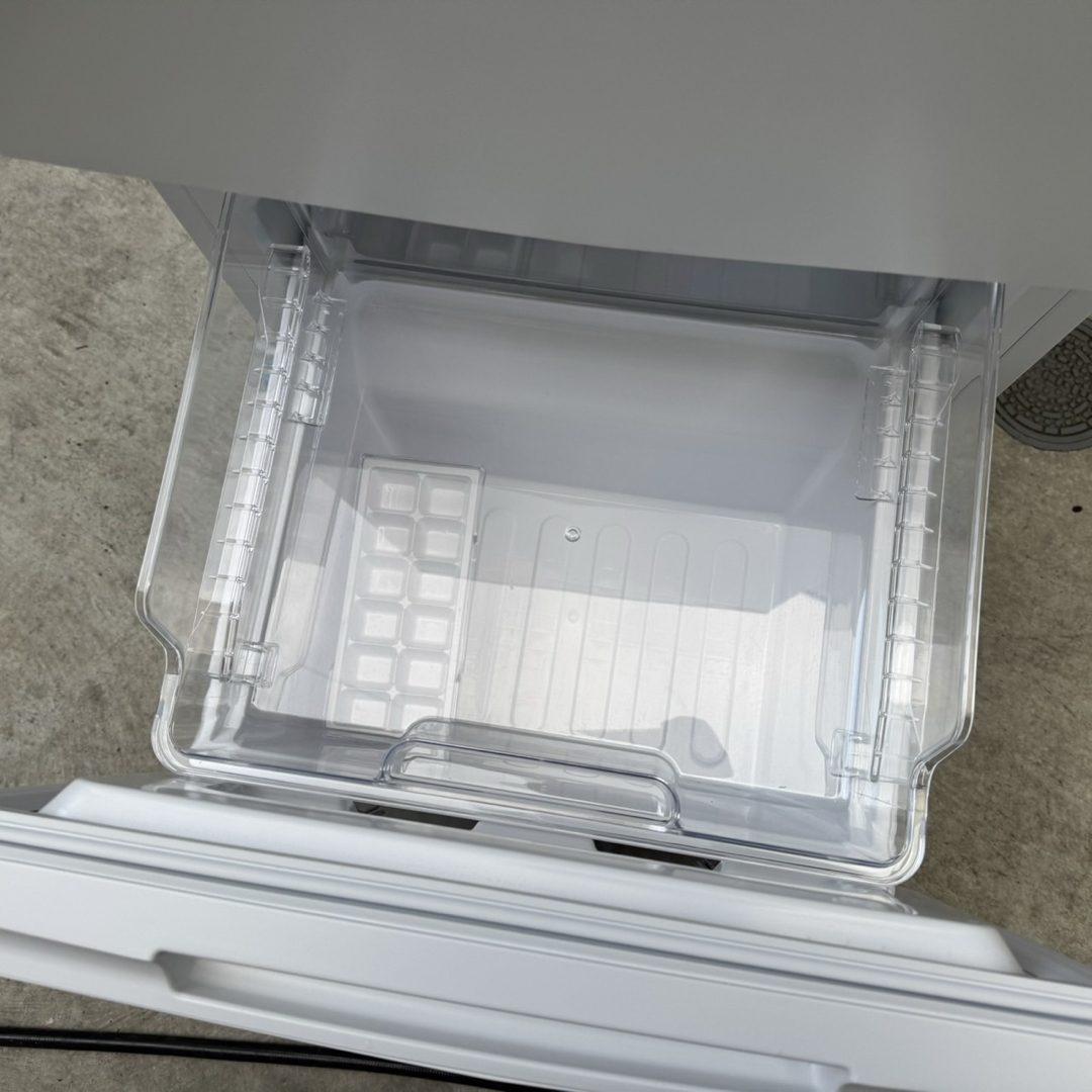 SHARP - 110⭐️2024年製美品☆シャープ冷蔵庫 右、左開き 一人暮らし