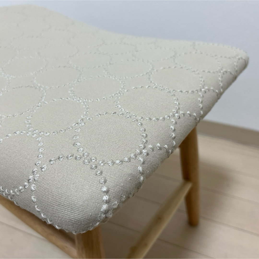 mina perhonen - ミナペルホネン スツール タンバリン 丸脚 【エクリュ