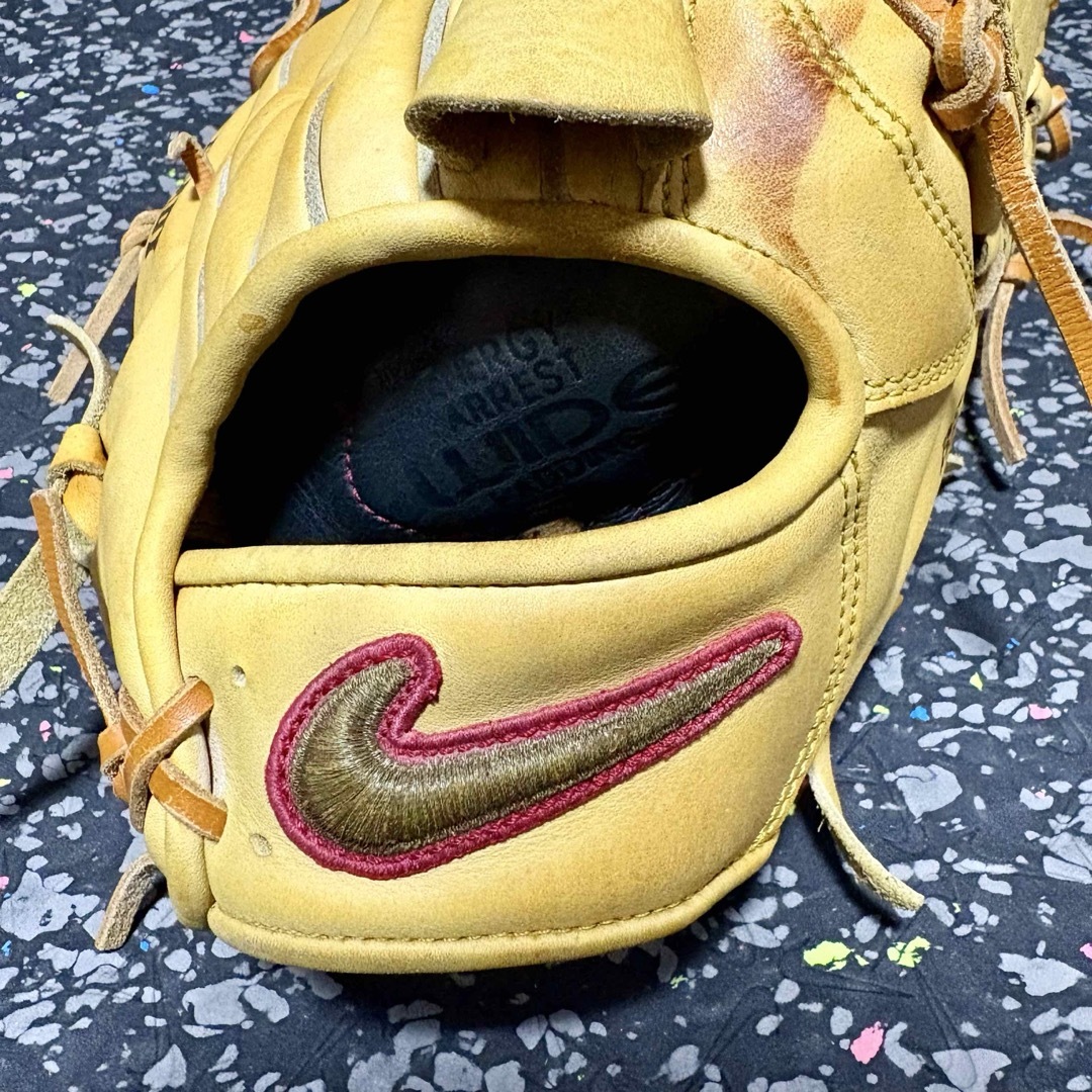 NIKE - ナイキ NIKE 投手用 軟式用 グローブ ピッチャー Ready MVP