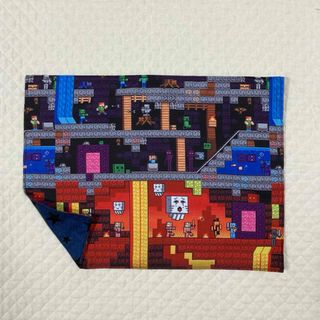 ペットボトルカバーミニ 北欧風花柄/ホワイト＆ブラック✿ handmadeの