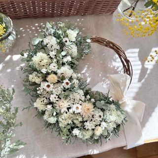 No141 2種のバラとリンリンベル❄︎.*キラキラリボンのクリスマス