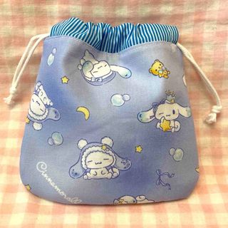 ペットボトルカバーミニ 北欧風花柄/ホワイト＆ブラック✿ handmadeの